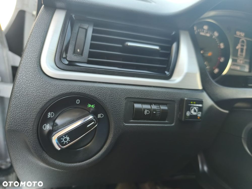Skoda RAPID - 27