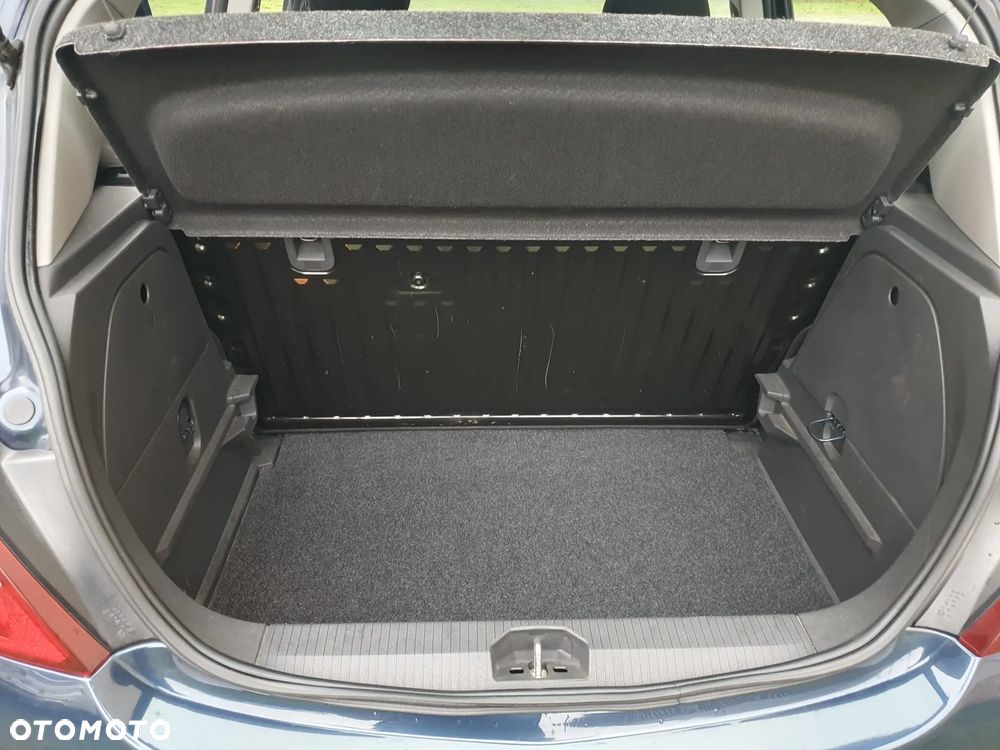 Opel Corsa 1.2 16V Cosmo - 10
