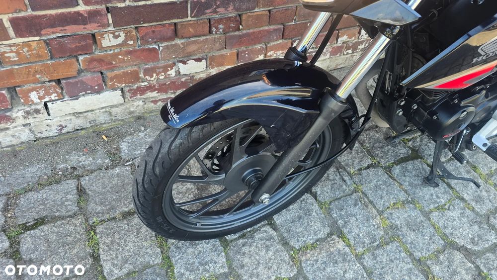 Honda CBF - 4