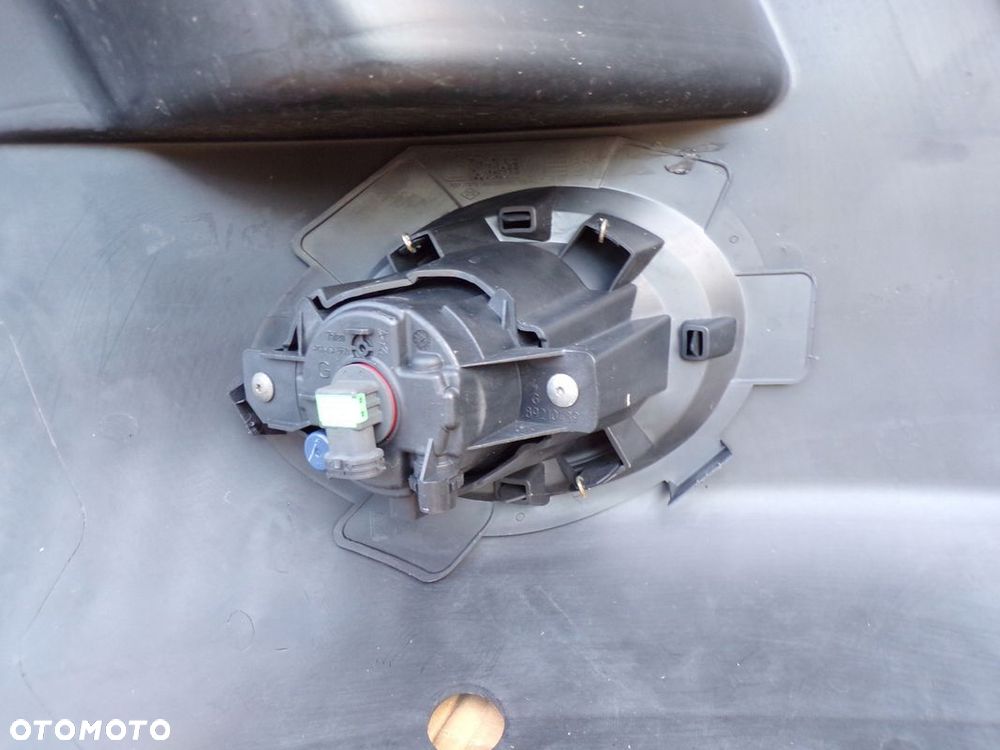 Nissan NV400 NV 400 2010 - zderzak przód przedni ORYGINAŁ halogeny - 9