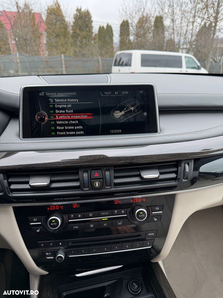 BMW X5 xDrive30d - 38