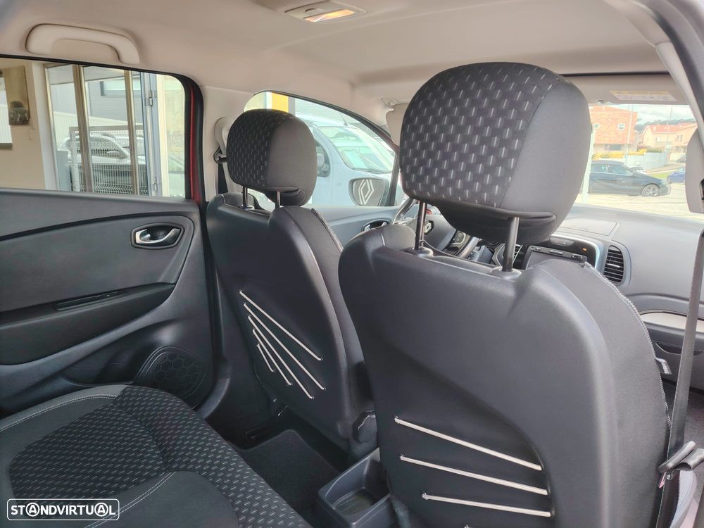 Renault Captur 1.5 dCi Exclusive - 17