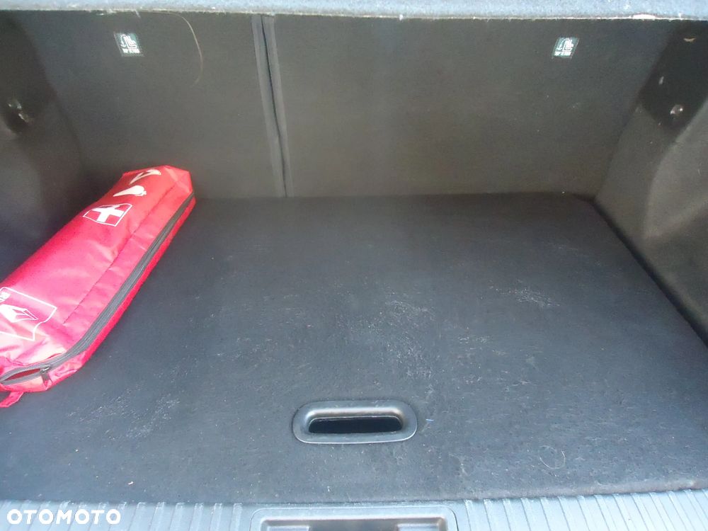 Renault Captur 1.0 TCe Intens - 24