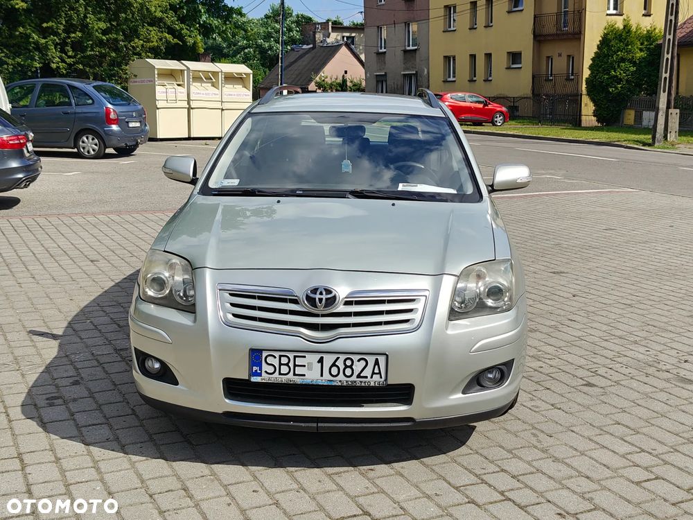 Toyota Avensis 2.0 D-4D Premium - 17