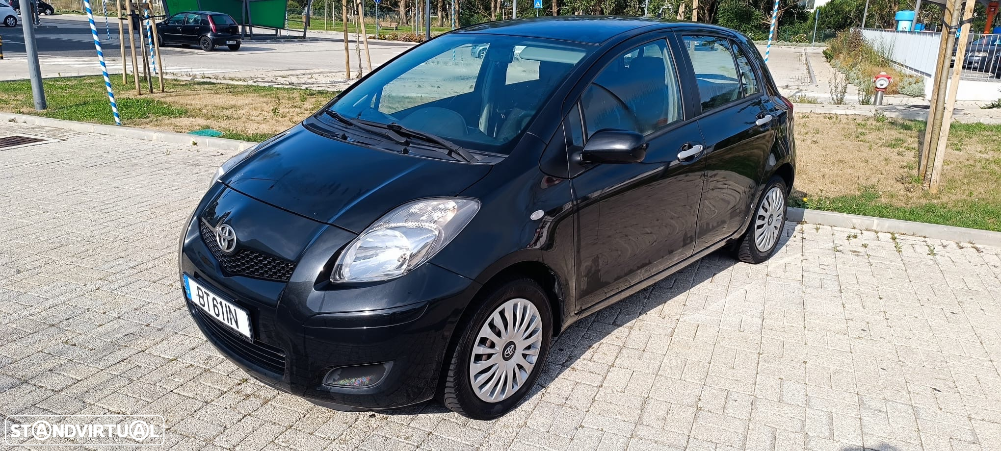 Toyota Yaris 1.0 VVT-i AC - 2