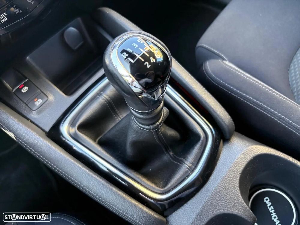 Nissan Qashqai 1.5 dCi N-Connecta J18 - 51