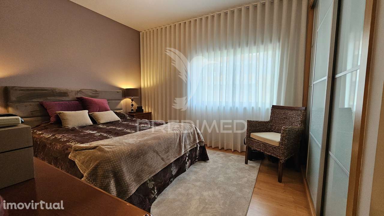 Apartamento T4 em condomínio fechado com Piscina e garagem box Prai... - Grande imagem: 4/27