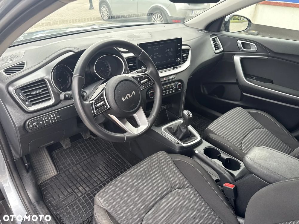 Kia XCeed 1.5 T-GDI M - 10