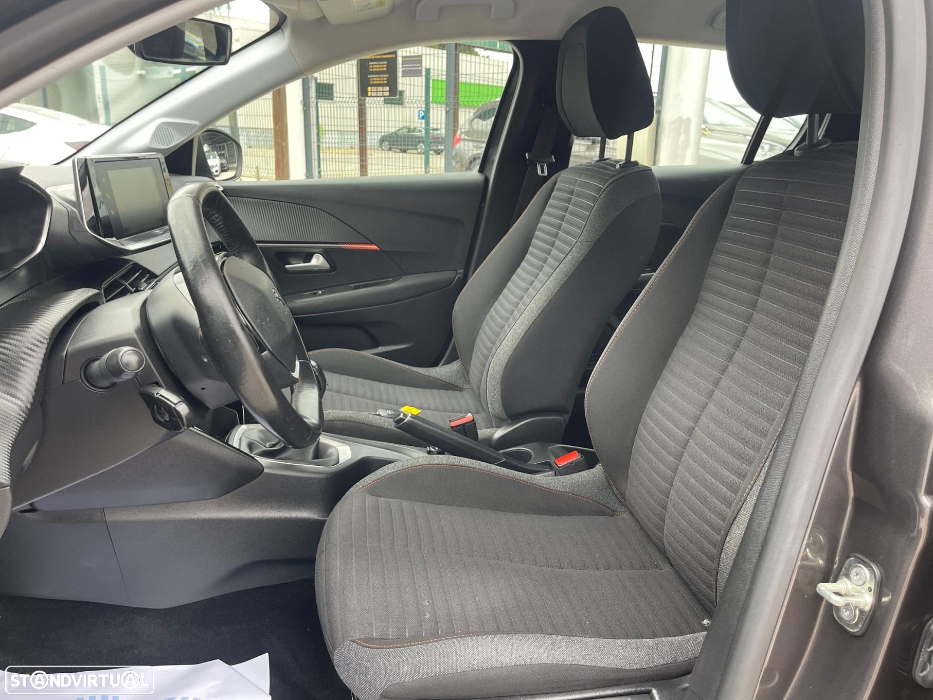 Peugeot 208 PureTech 75 Allure Pack - 23