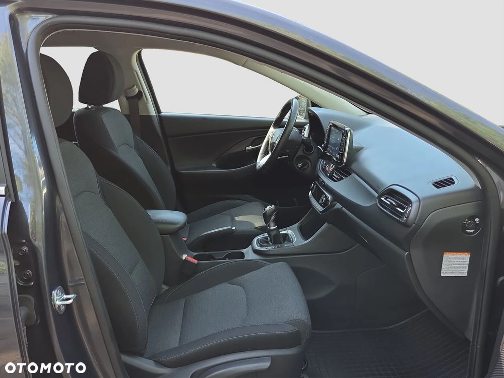 Hyundai i30 1.5 T-GDI 48V Smart - 22