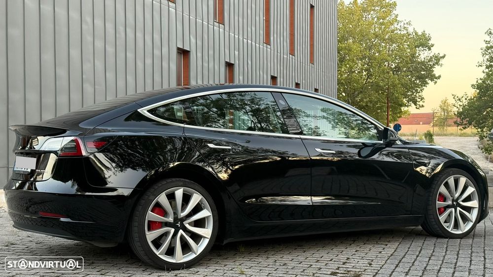 Tesla Model 3 Performance Dual Motor AWD - 17