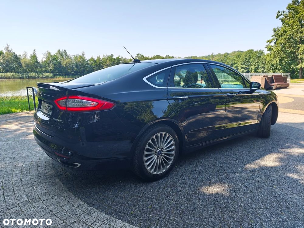 Ford Fusion - 15