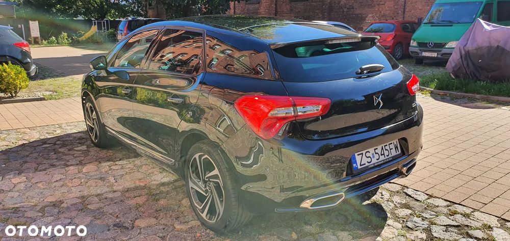 DS Automobiles DS 5 - 10