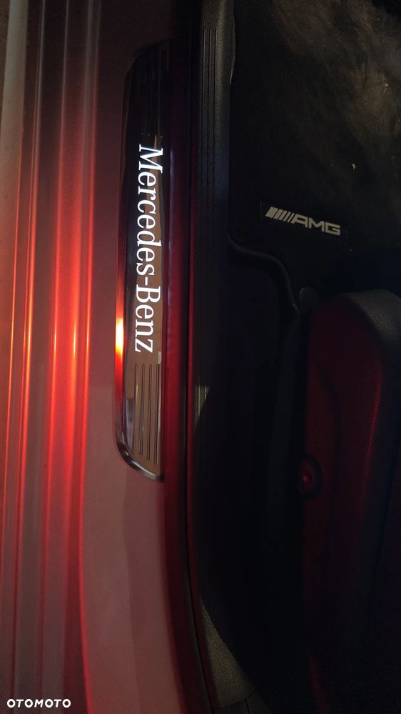 Mercedes-Benz Klasa E 300 d 4Matic 9G-TRONIC AMG Line - 25