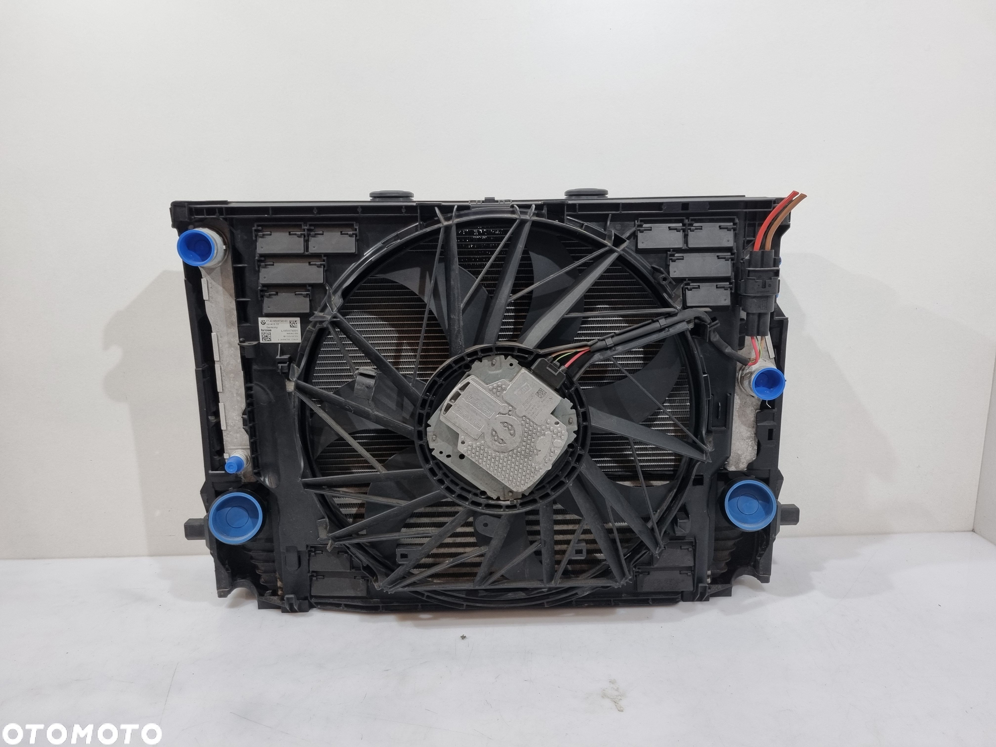 BMW F10 F11 F07 2.0D 520D KOMPLET CHŁODNIC WENTYLATOR 8509740 7575682 8509171 - 1