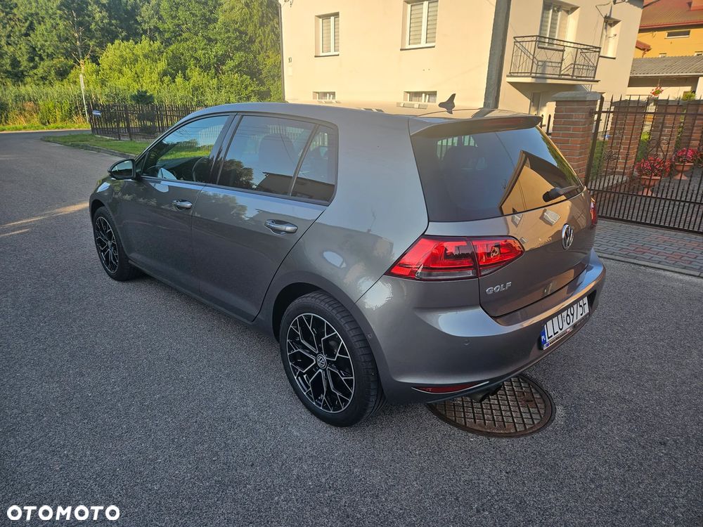 Volkswagen Golf 1.4 TSI BlueMotion Technology DSG Highline - 4