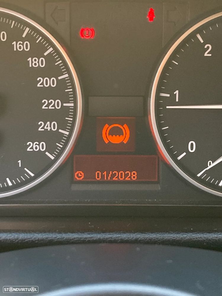 BMW X1 20 d sDrive - 26