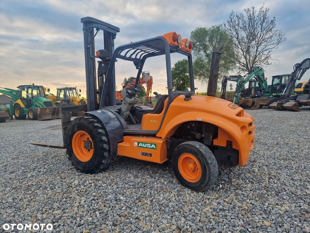 Ausa CH250 - 10