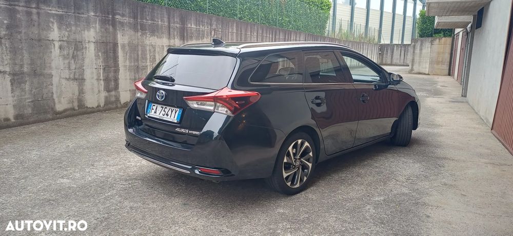 Toyota Auris - 3