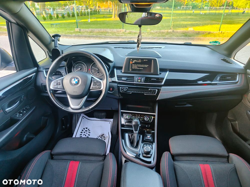 BMW Seria 2 218d Sport - 13