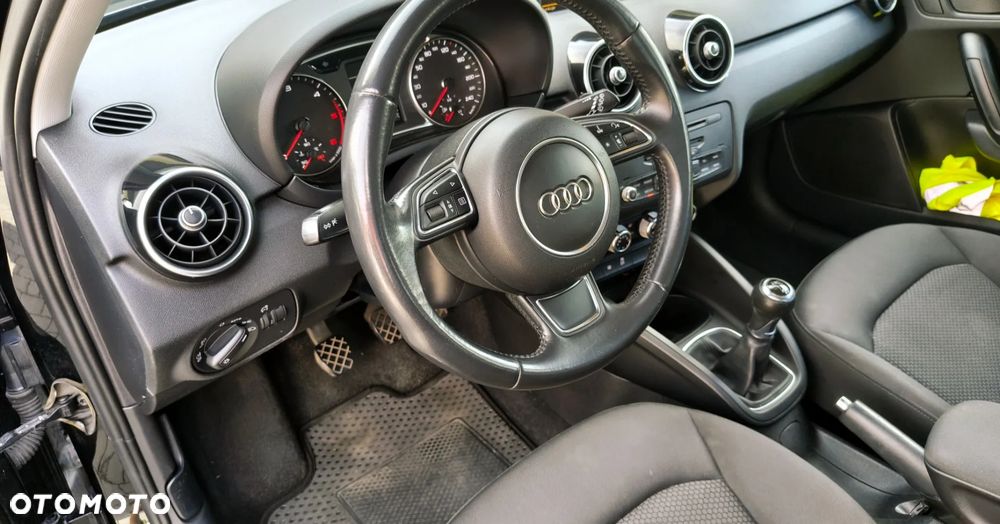 Audi A1 Sportback 1.6 TDI S line edition - 8