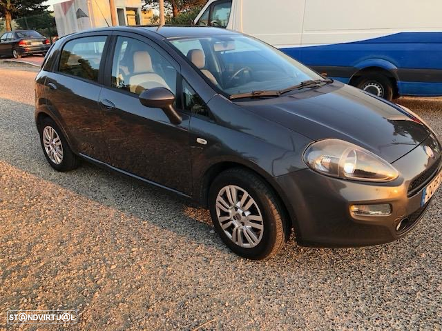 Fiat Grande Punto - 2