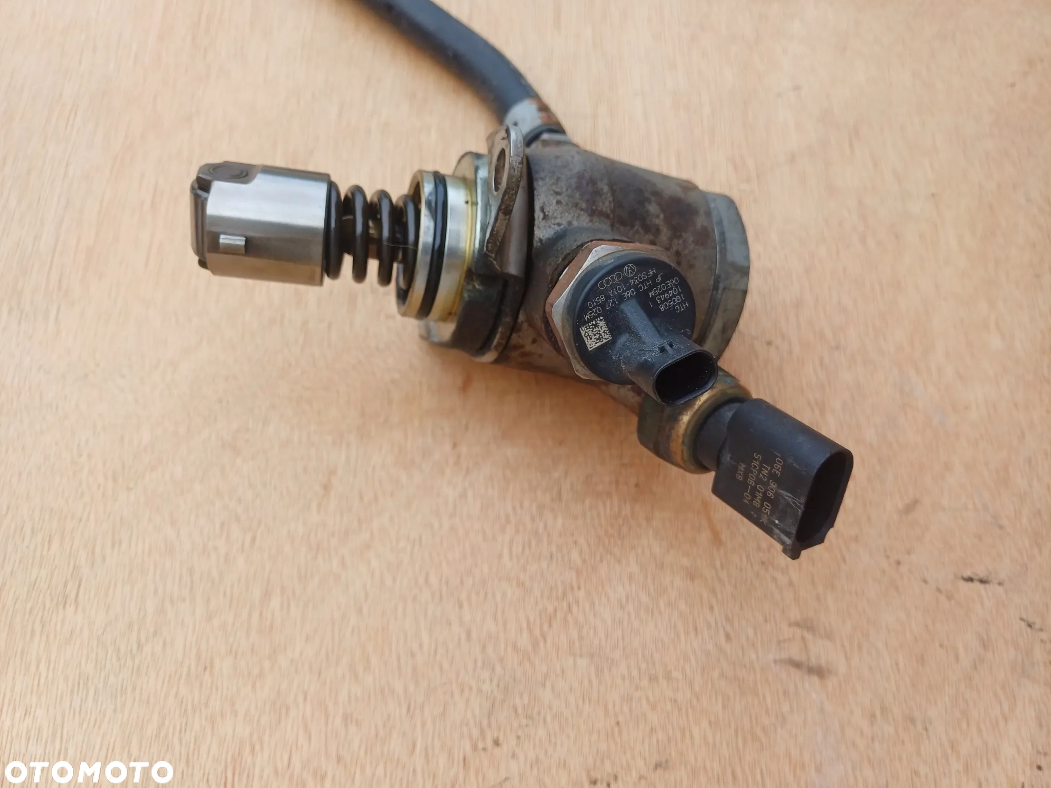 Pompa paliwa AUDI A4 A5 A6 3.2 FSI 06E127025M - 2