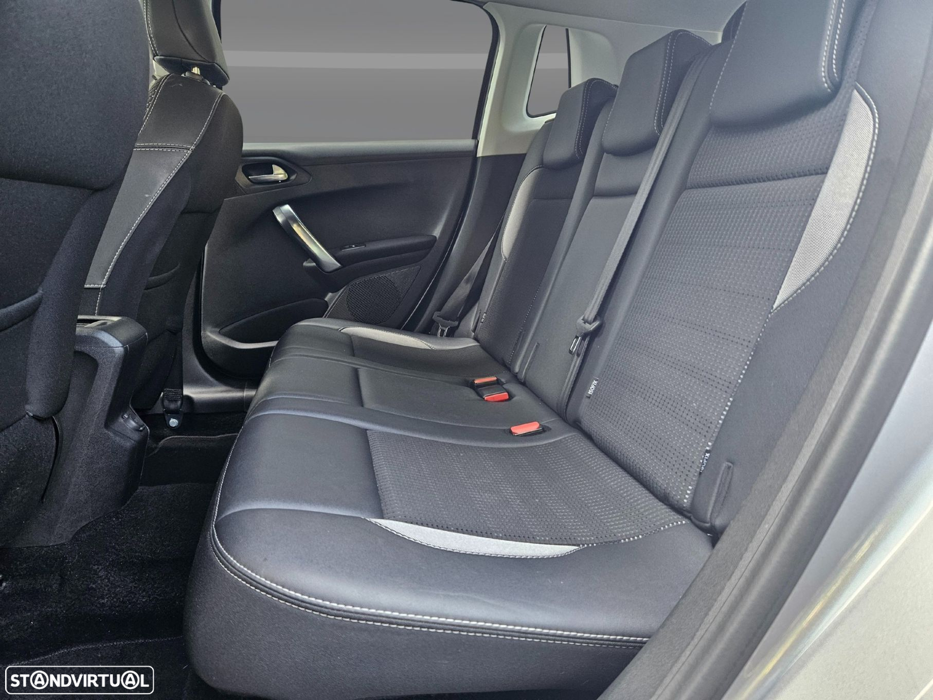 Peugeot 2008 1.6 BlueHDi Allure - 18