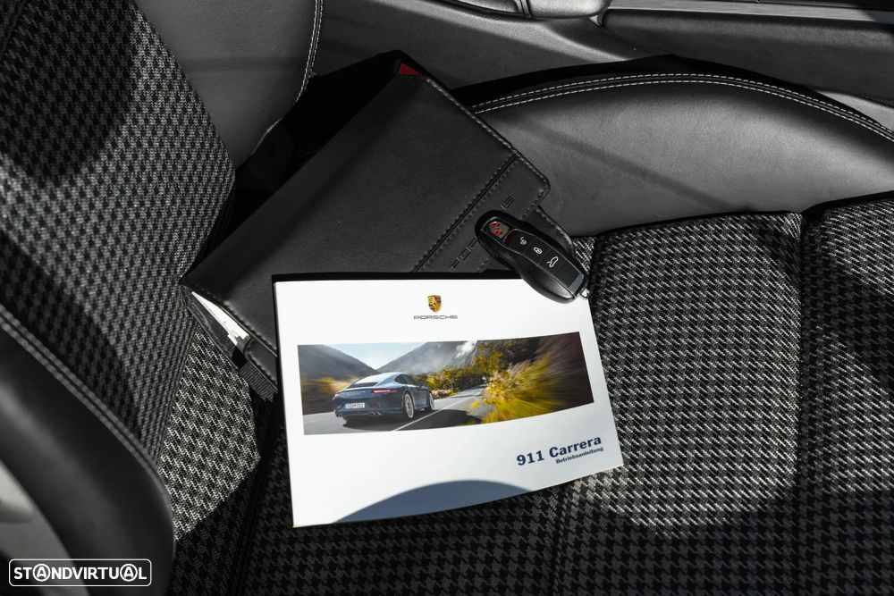 Porsche 911 (991) Carrera 2 50th Anniversary Edition PDK - 27