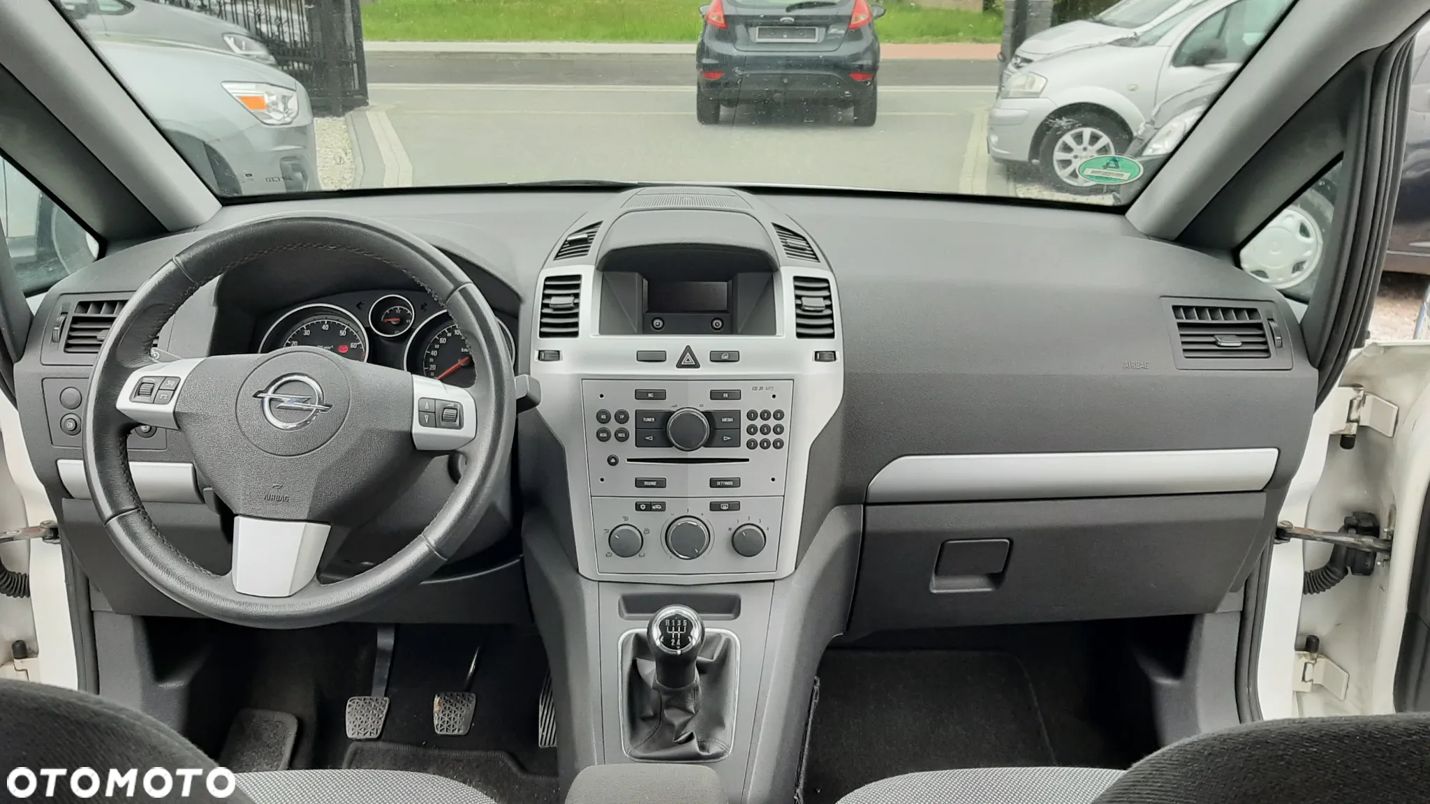 Opel Zafira 1.6 - 11