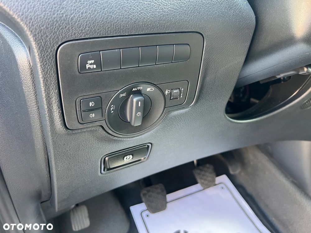 Mercedes-Benz Vito - 15