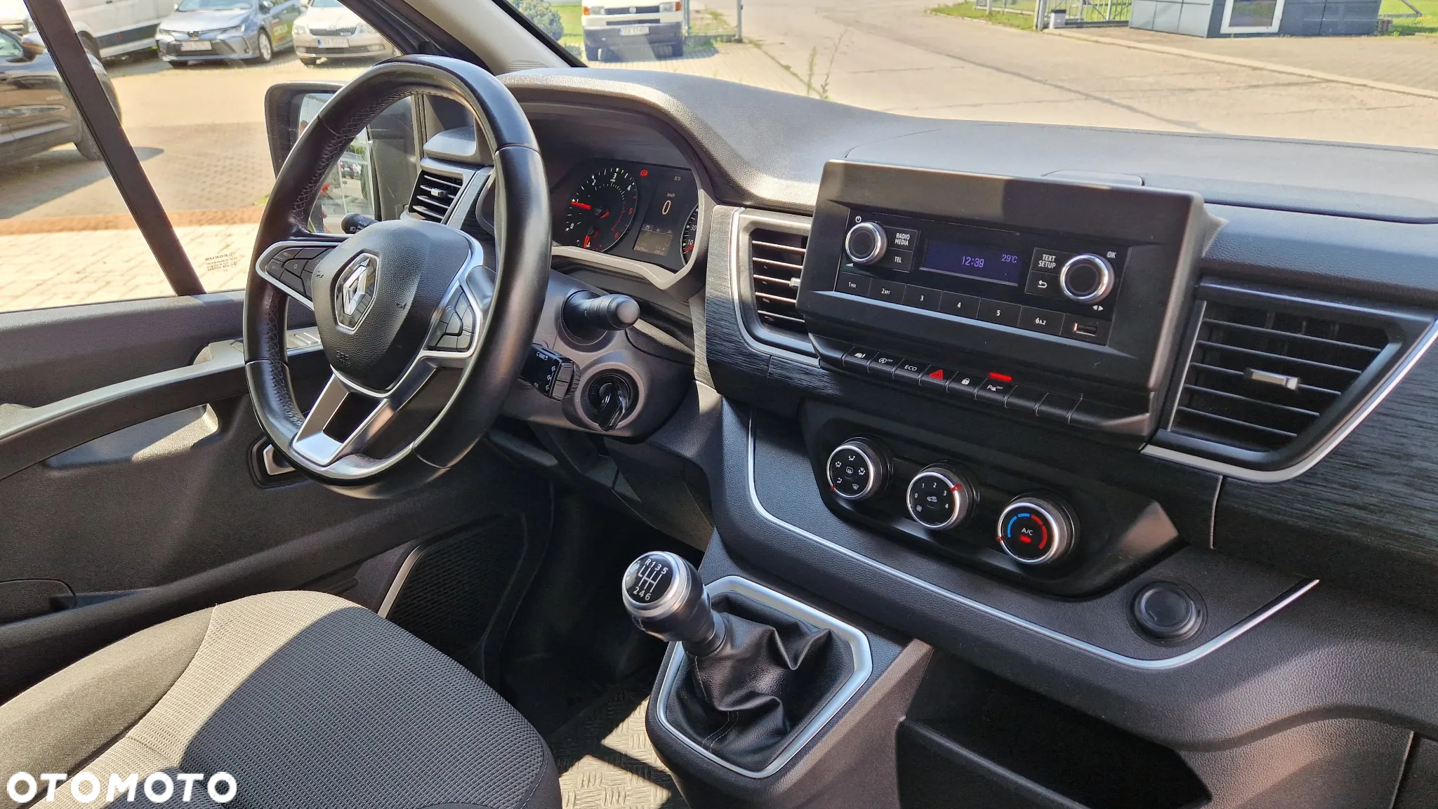 Renault Trafic - 9