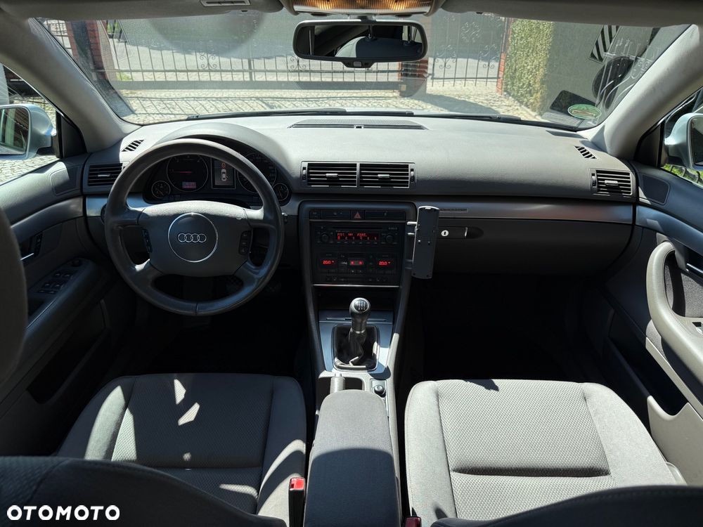 Audi A4 Avant 1.9 TDI quattro - 24