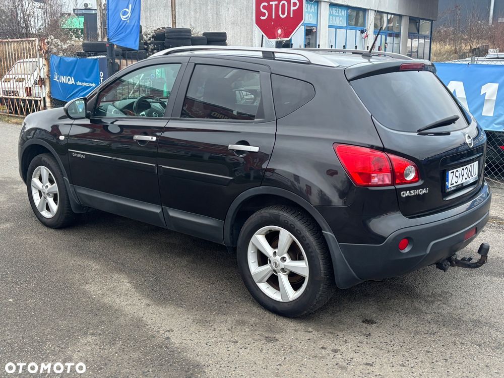 Nissan Qashqai 2.0 dCi 4 x 4 DPF I-Way - 15