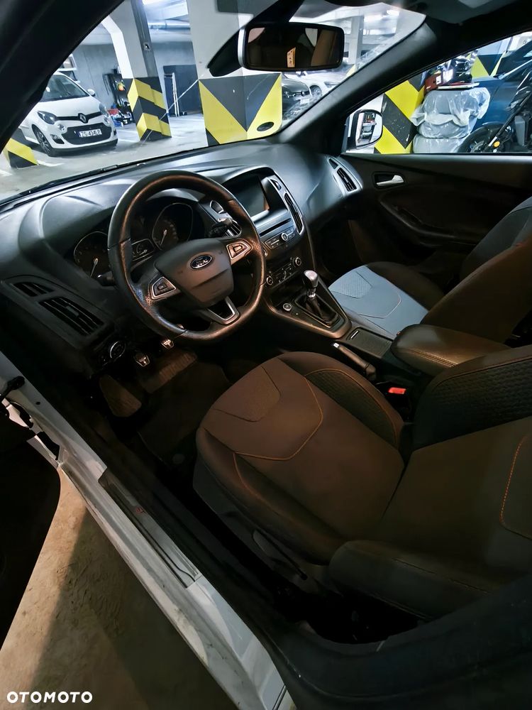 Ford Focus 1.5 EcoBoost ST-Line ASS - 10