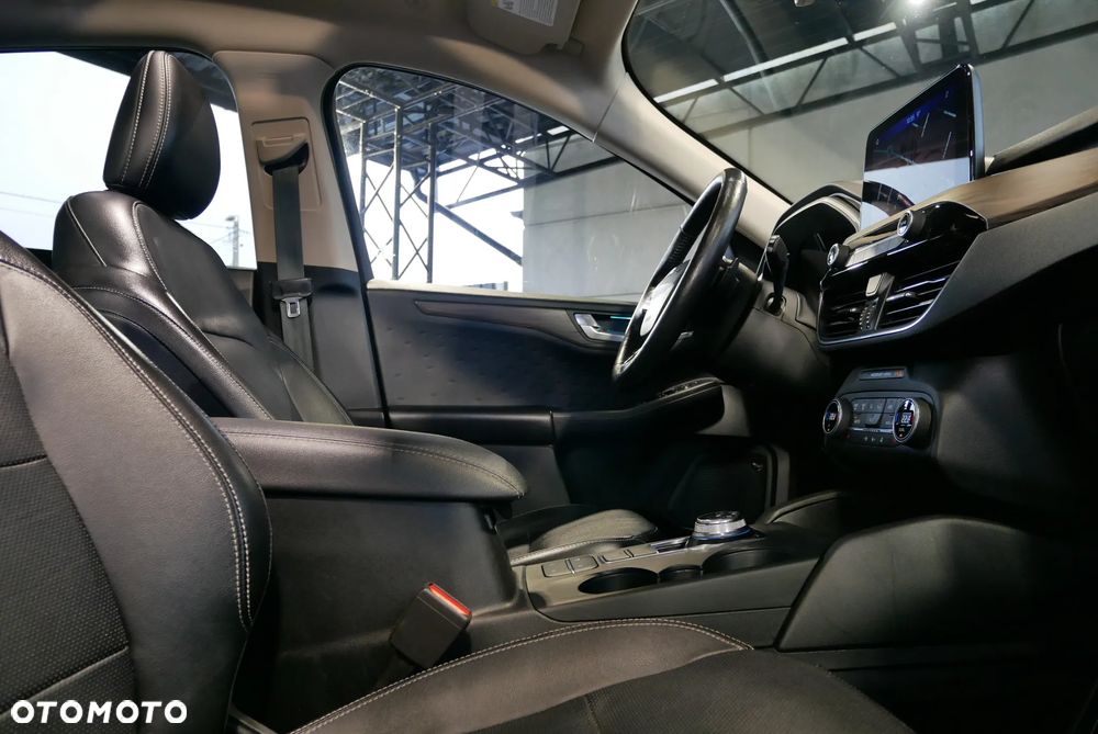 Ford Escape 2.0 EcoBoost AWD Titanium - 26