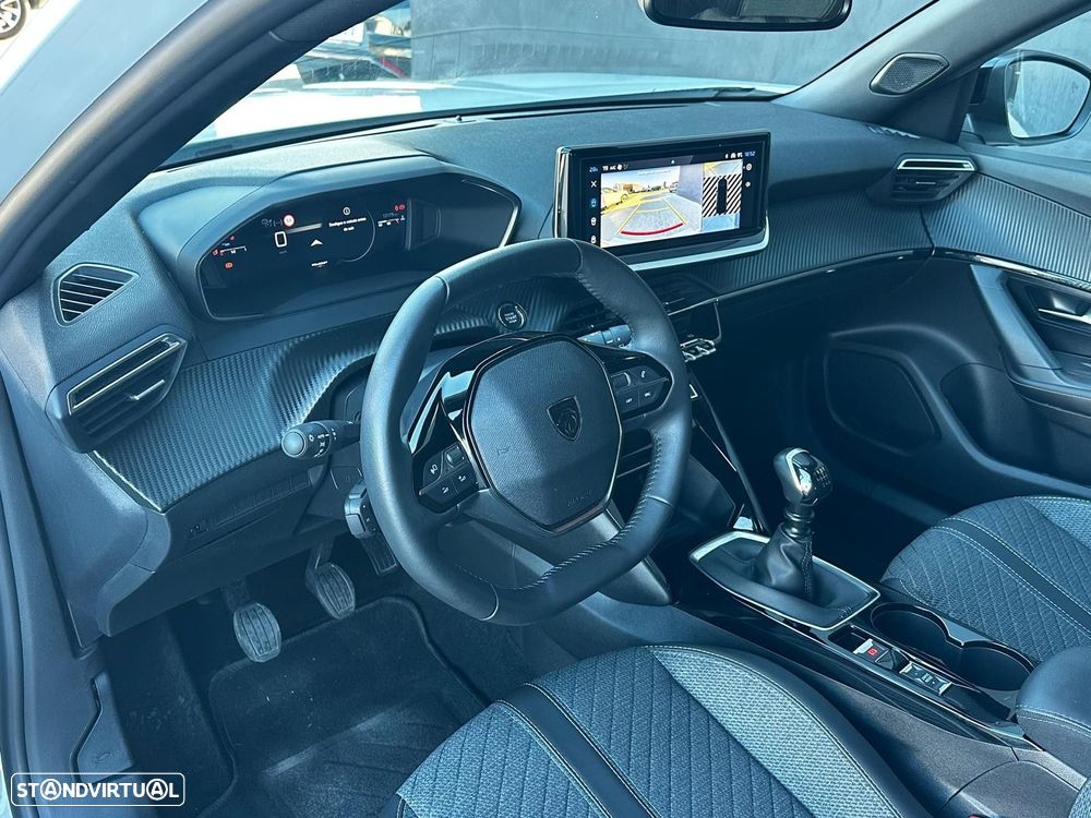 Peugeot 2008 1.2 PureTech Active - 9
