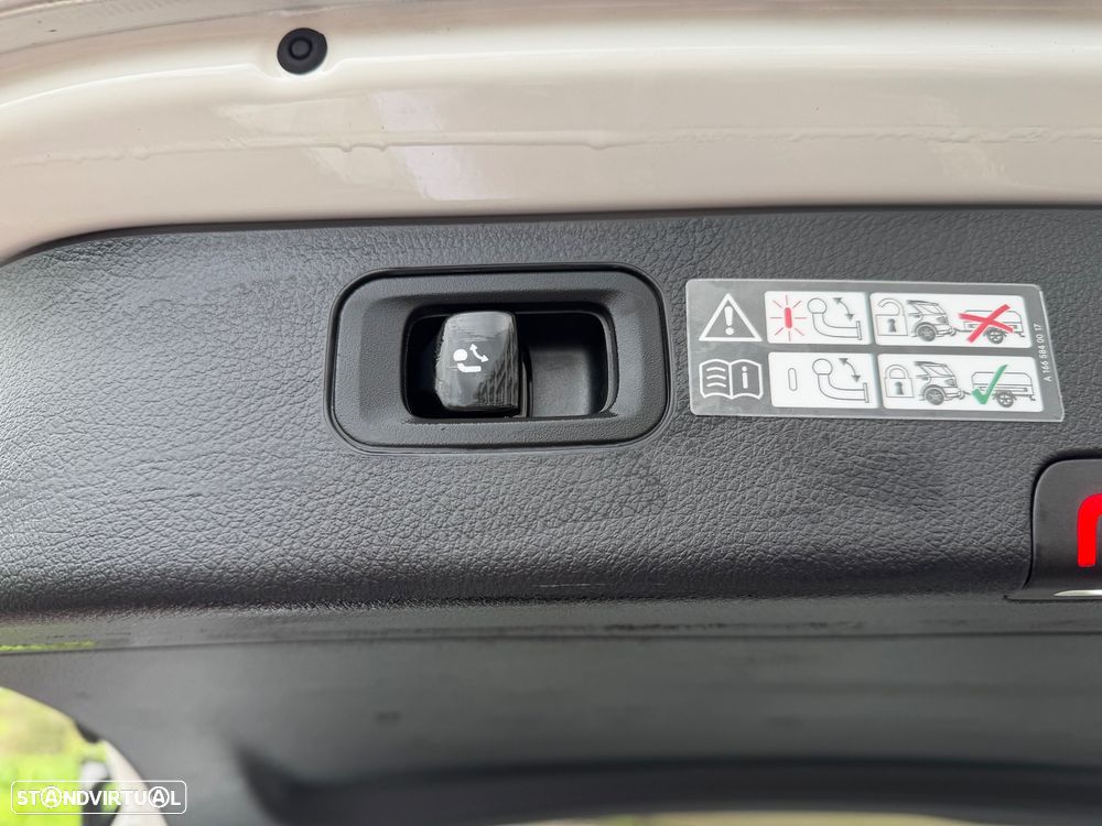 Mercedes-Benz C 220 Station d 9G-TRONIC 4Matic AMG Line - 48