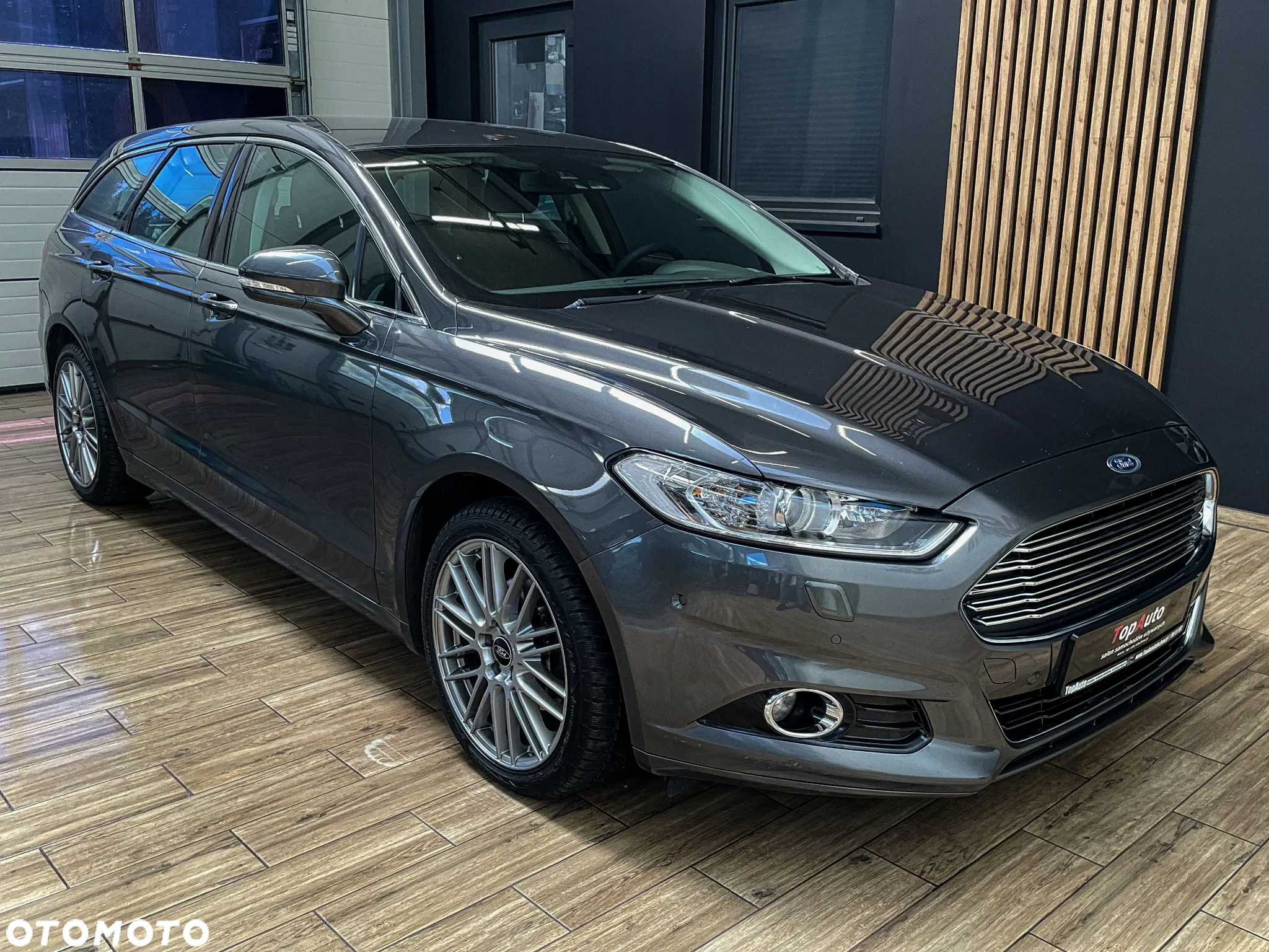 Ford Mondeo 2.0 TDCi Titanium PowerShift - 4