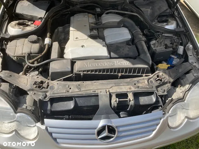 Mercedes-Benz Klasa C 180 - 6