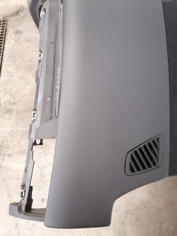 Deska Rozdzielcza Konsola Czarna Pulpit Poduszka Audi A8 D3 Europa - 4