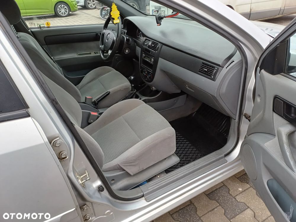 Chevrolet Lacetti - 5