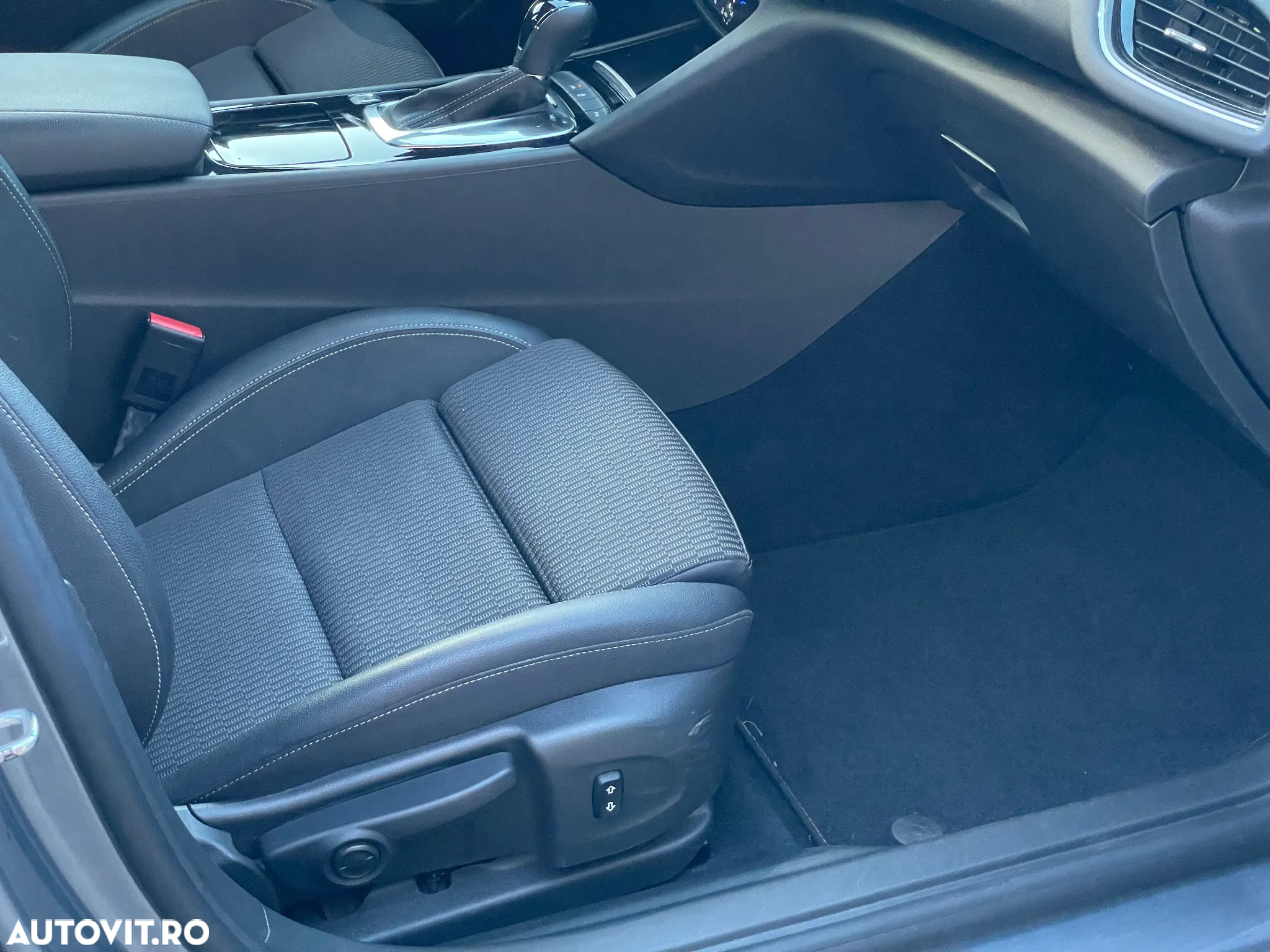 Opel Insignia - 21