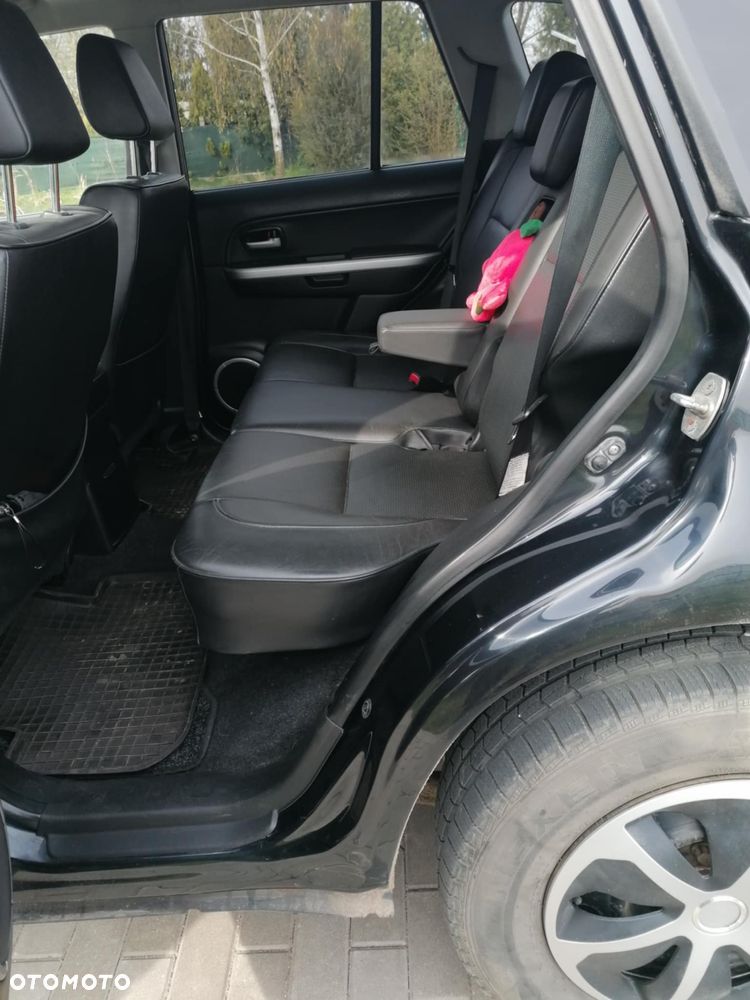 Suzuki Grand Vitara 1.9 DDiS - 11