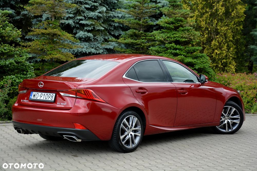 Lexus IS 200t / 300 Prestige - 4
