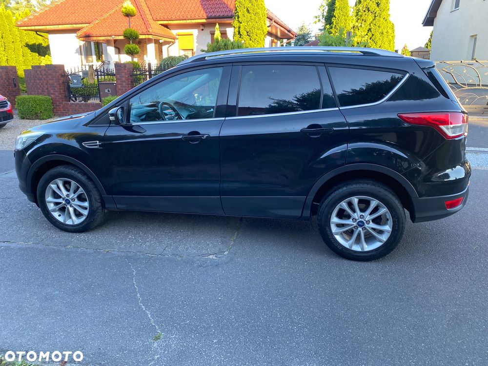 Ford Kuga 2.0 TDCi 2x4 Titanium - 26