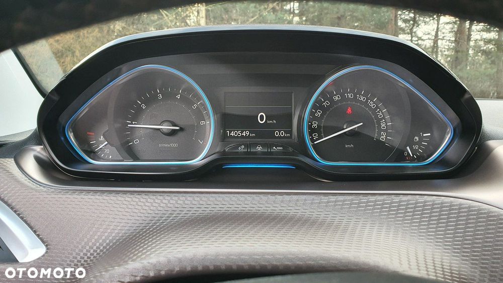 Peugeot 2008 1.6 VTi Style - 18