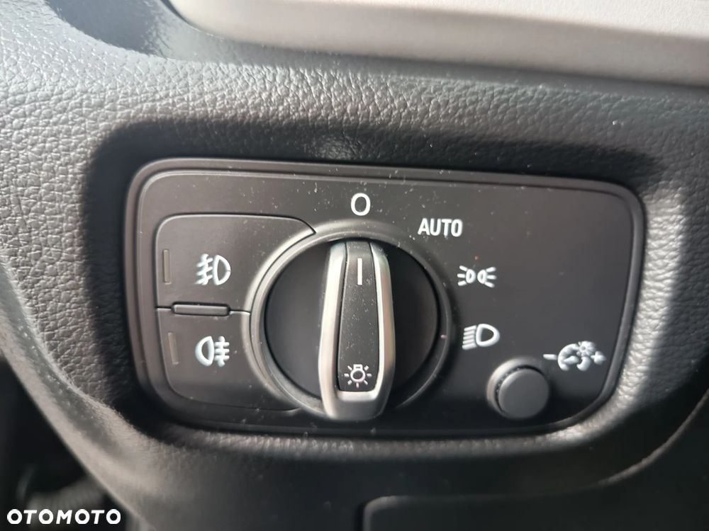 Audi A3 3-drzwiowe 1.4 TFSI Ambition - 26