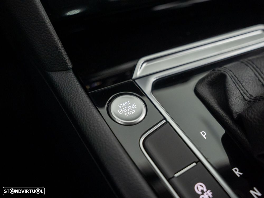 VW Arteon 2.0 TDI Elegance DSG - 24