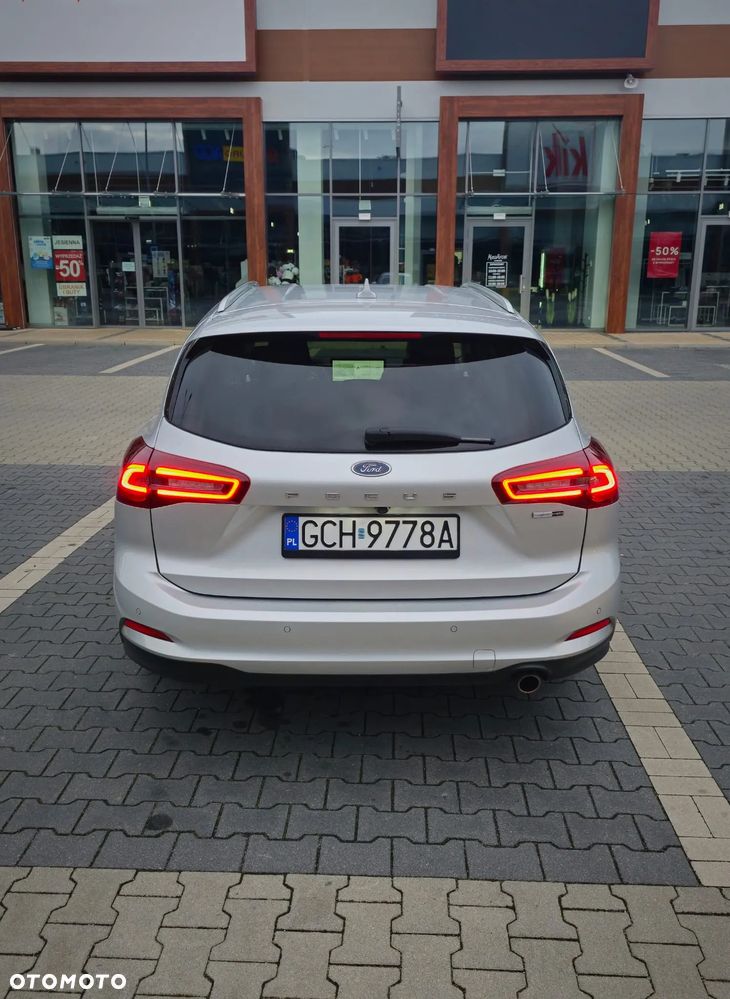 Ford Focus 1.0 EcoBoost Hybrid TITANIUM X - 7